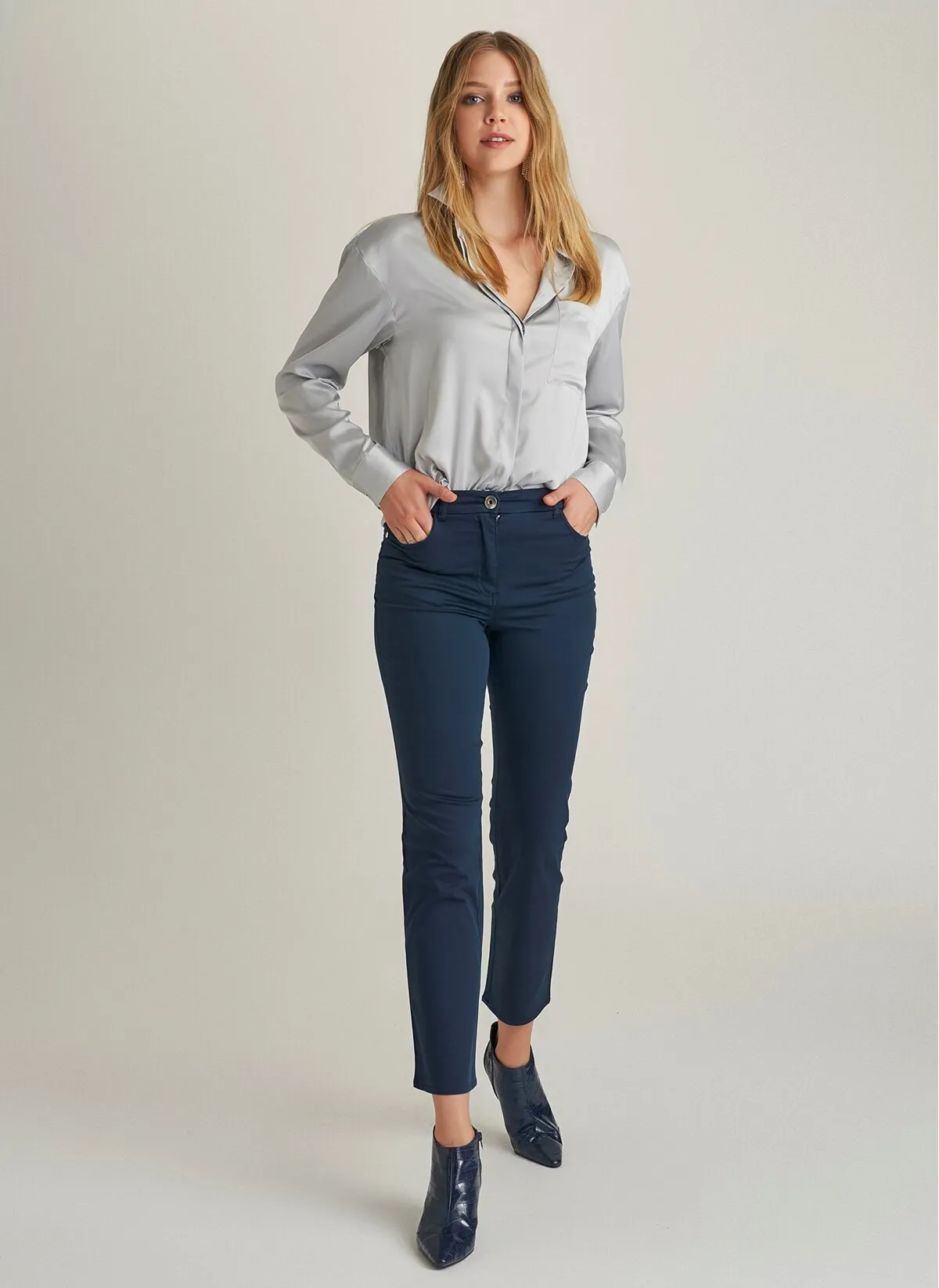 13172 Grey Flowy Satin Shirt