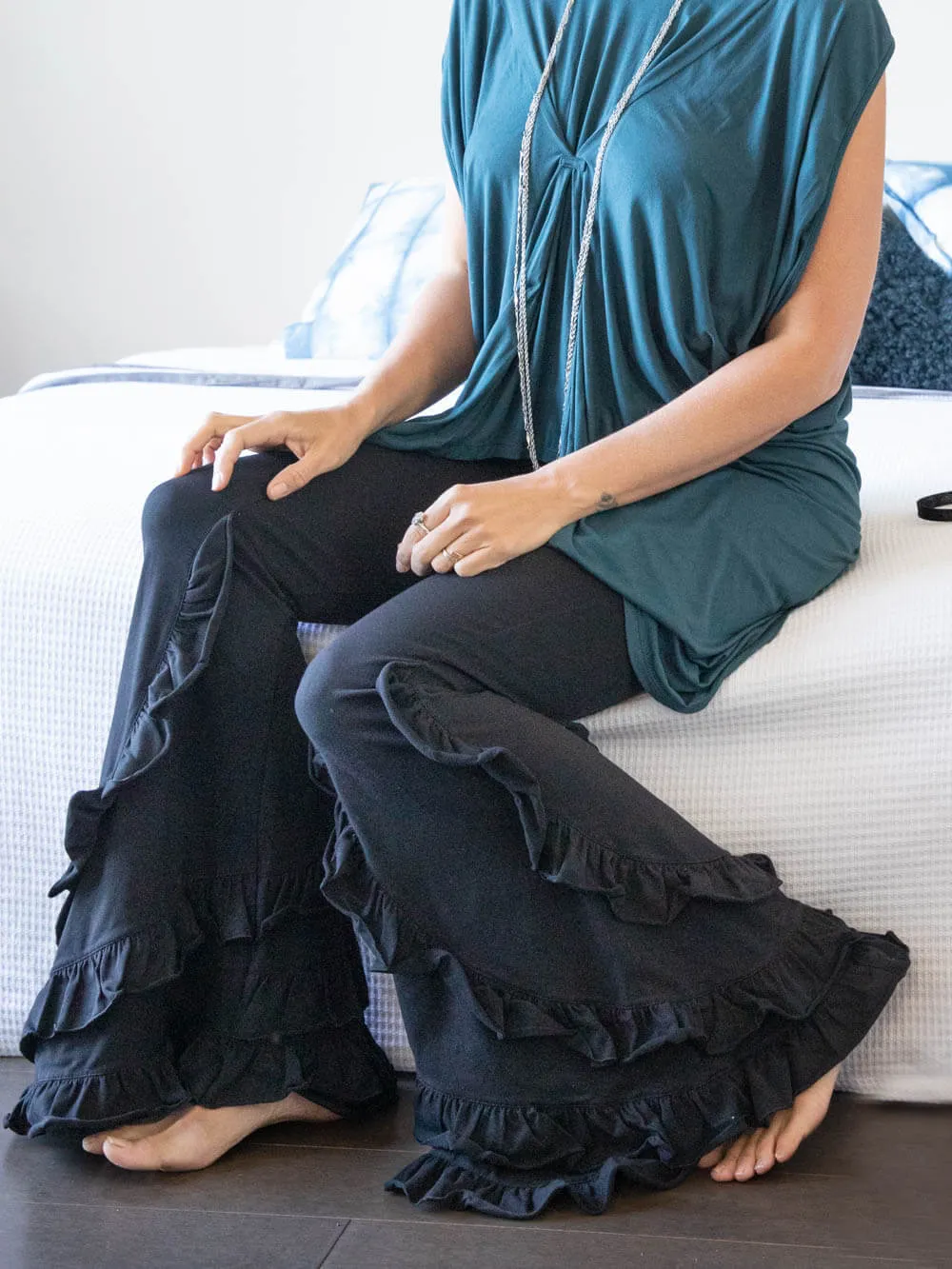 Flare Ruffle Pant Black