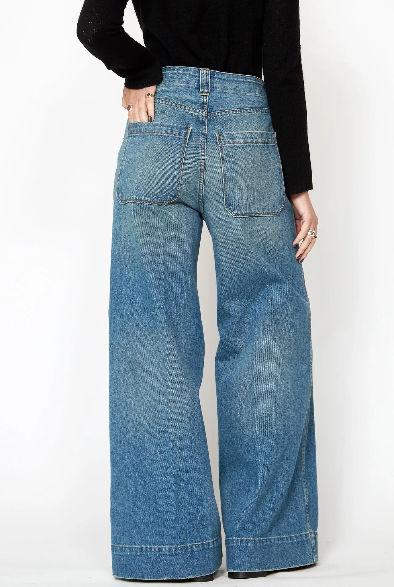 JAMIE HALLER The Off Duty Jean
