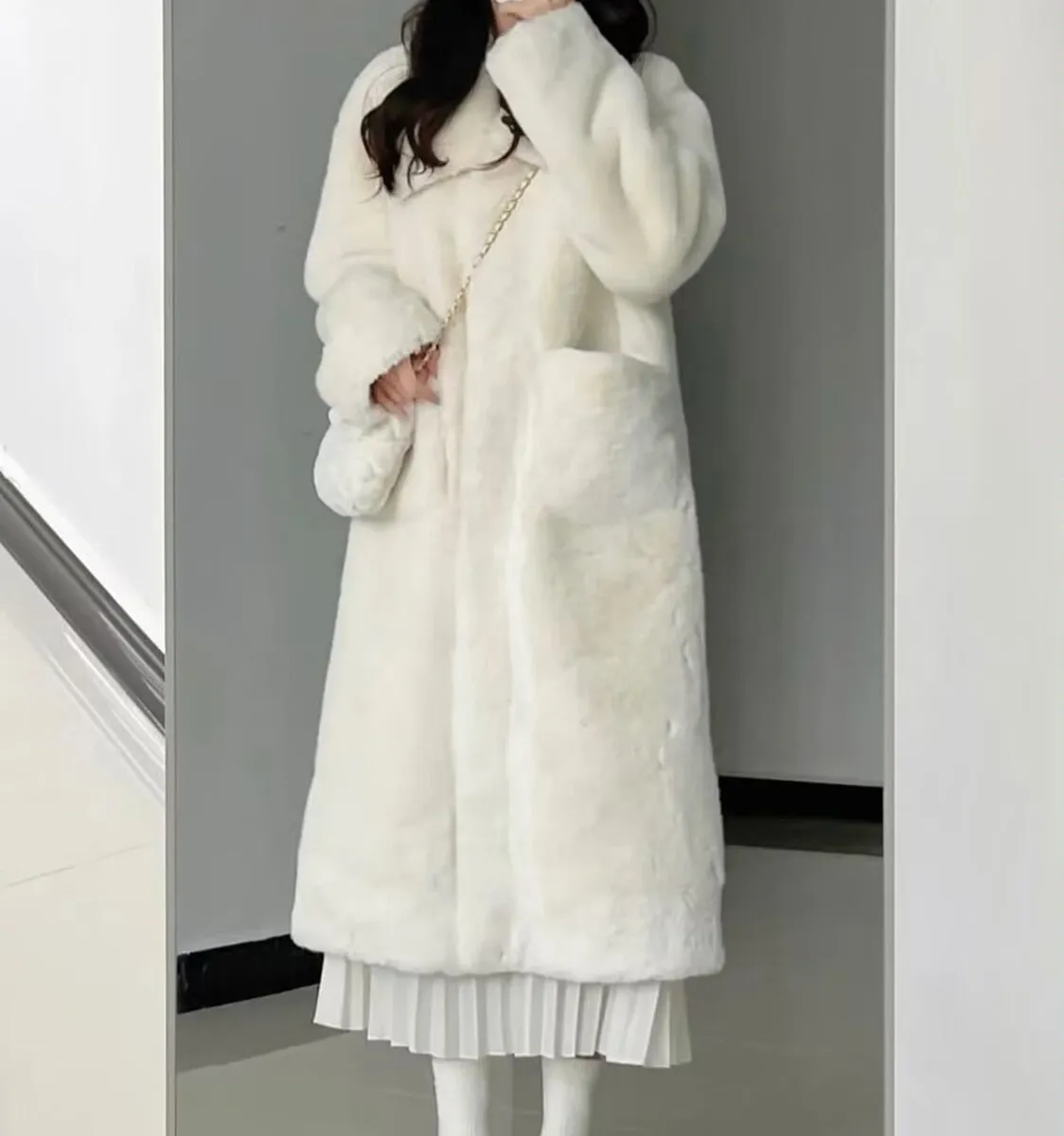 Plush Fur Jacket Women Winter Imitation Rabbit Fur Mid-length Loose Thick Hooded Coat