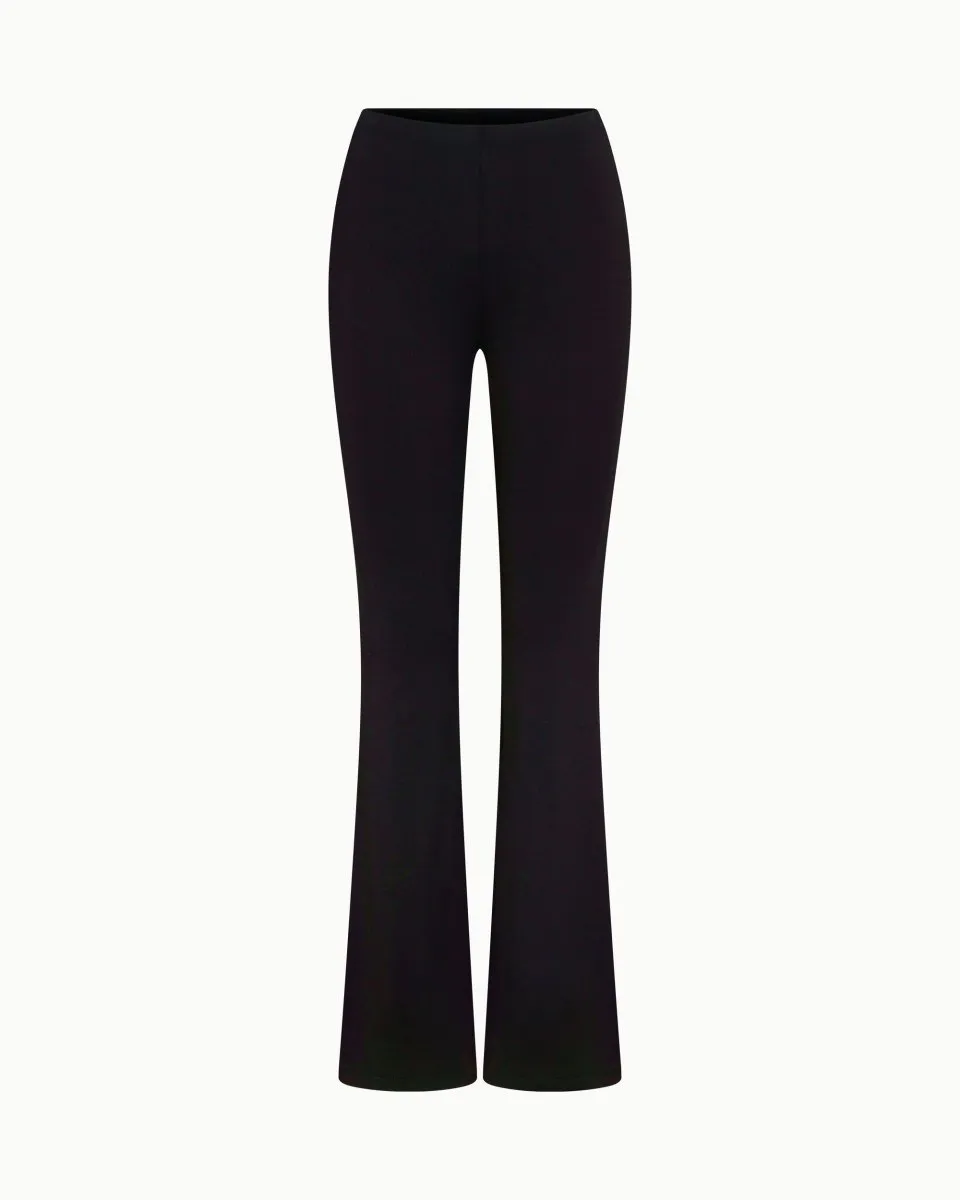 Soft Stretch Low Rise Pant | Black